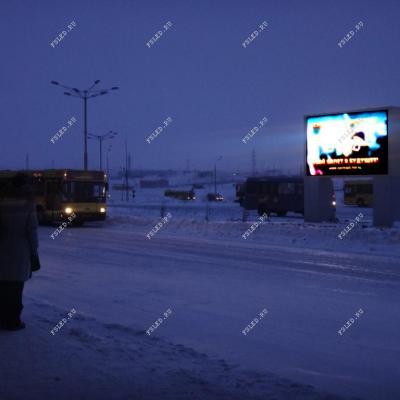 светодиодный экран на автостанции