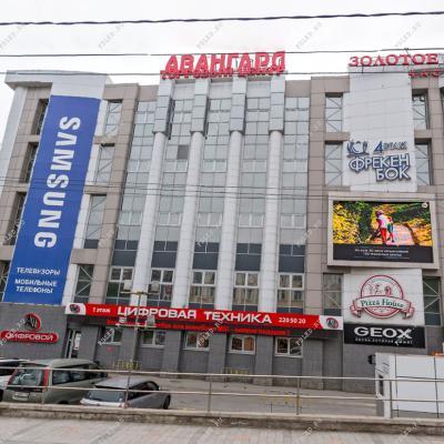 Светодиодные уличные экраны на фасаде
